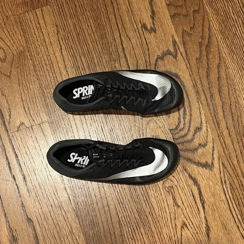 Nike zoom rival